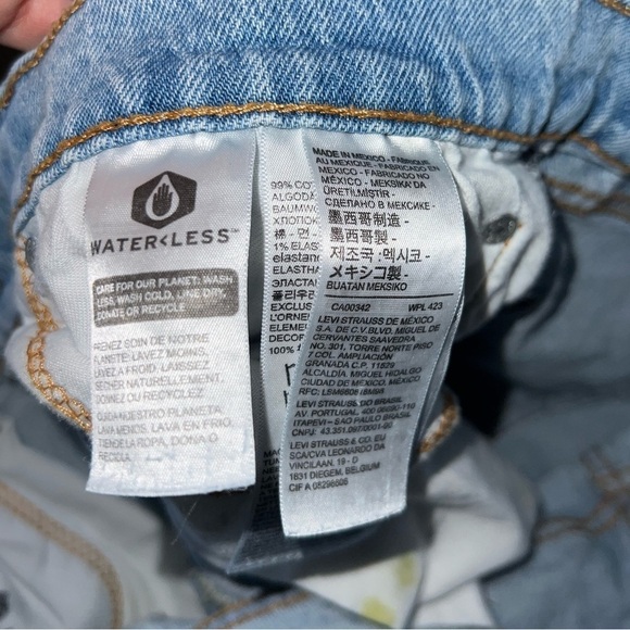 Levi’s 505 Jeans Light Wash Size 38W x 30L - Picture 7 of 8